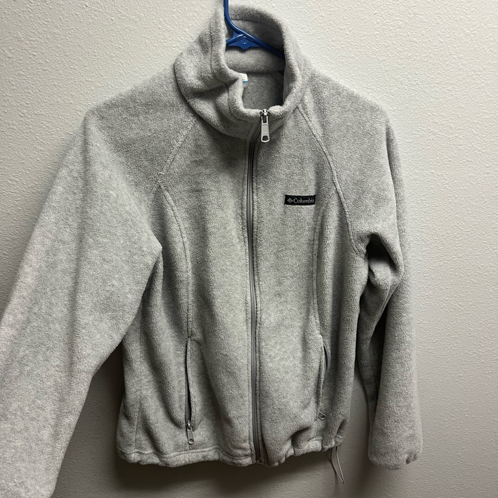 Women’s Columbia zip up